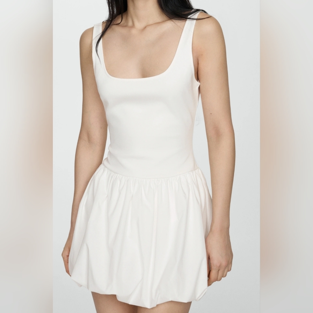 White Sleeveless Dress